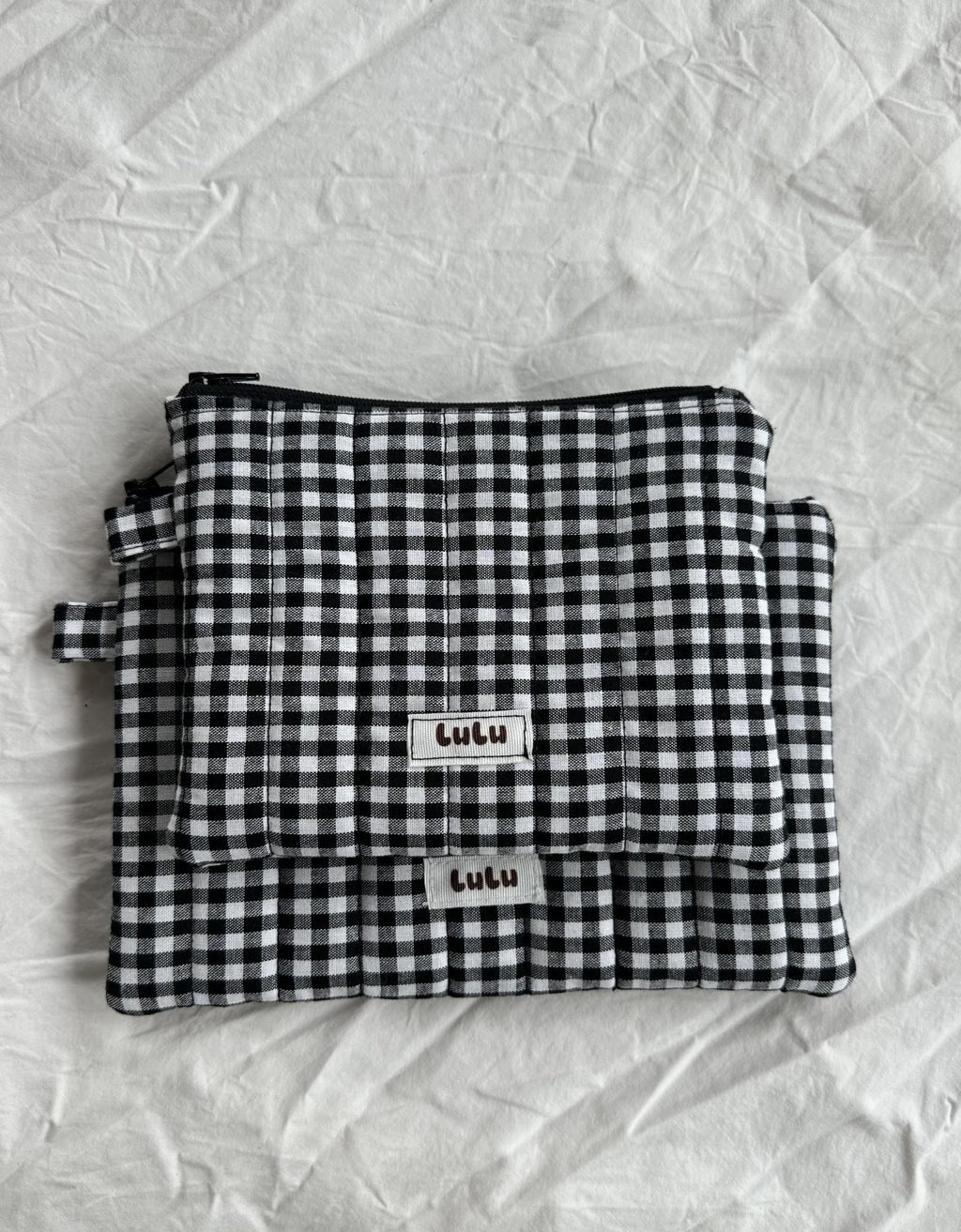 Black&White Flat Pouch