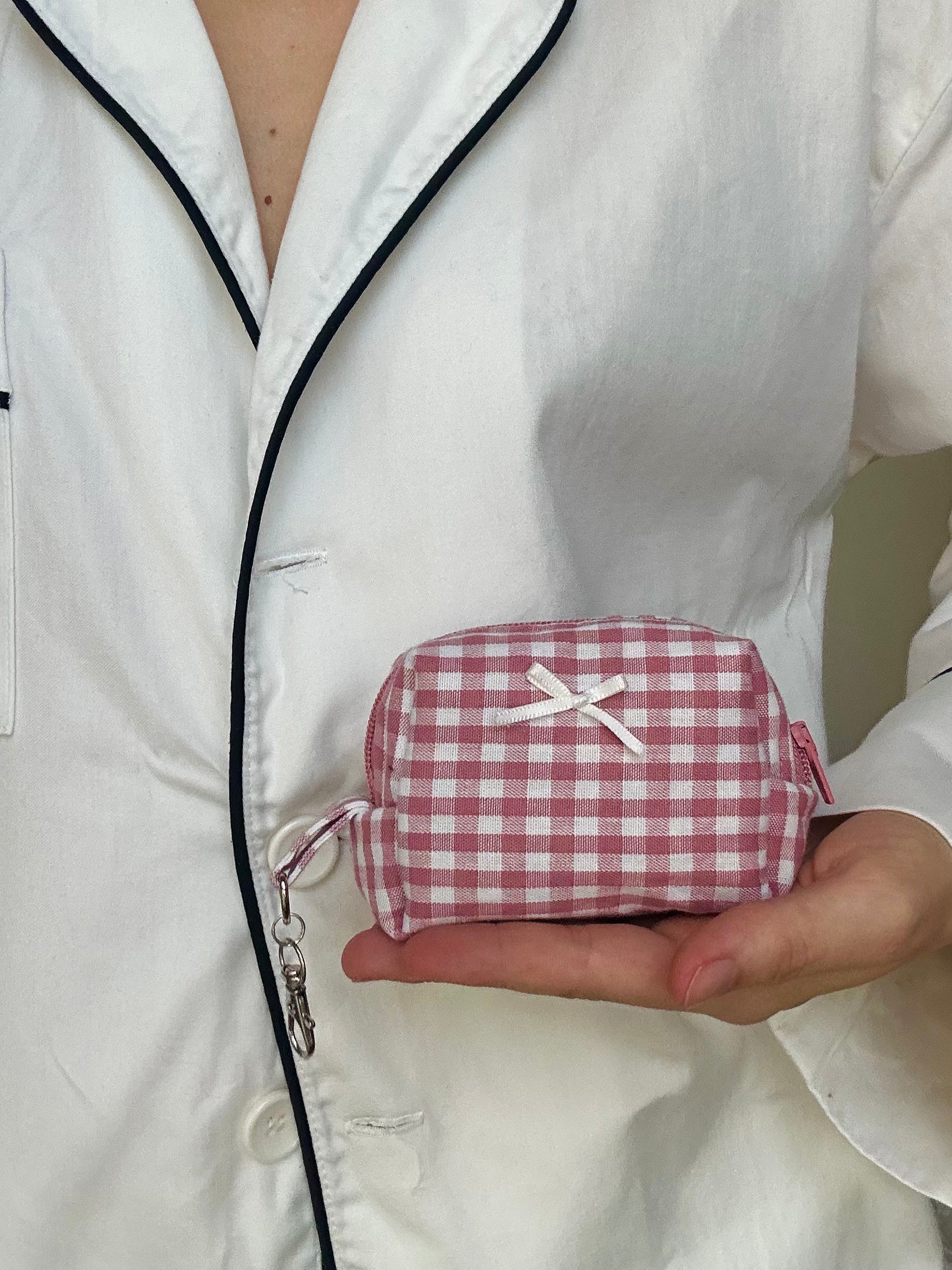 Mini pinky beauty case